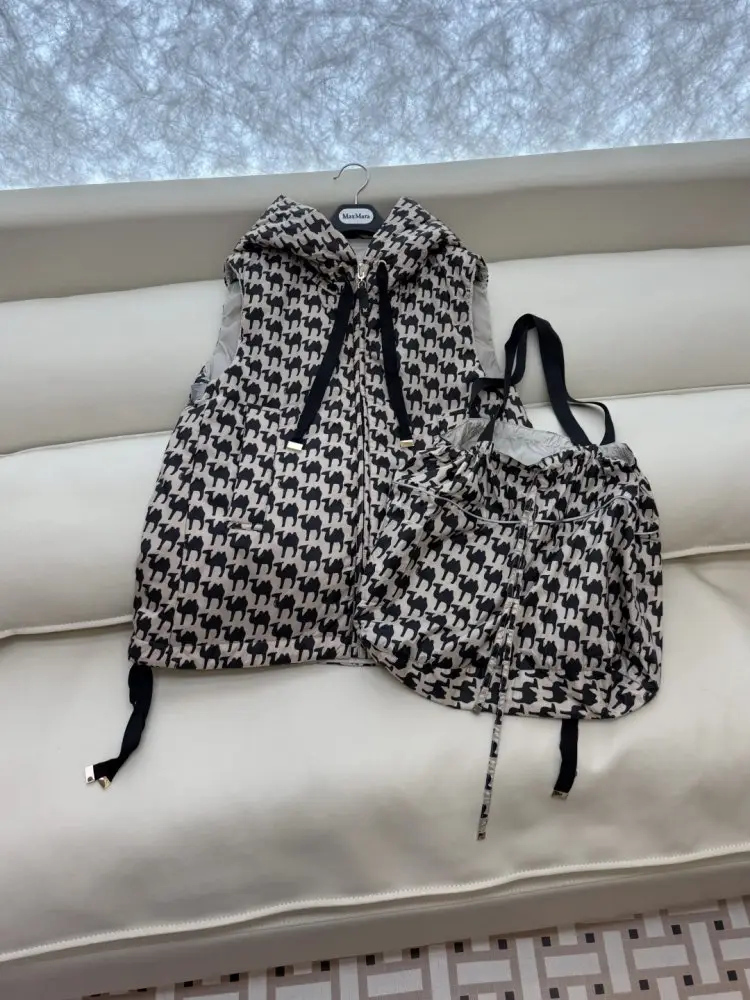 Max Mara Жилетка на пуху жіноча — Фото 3