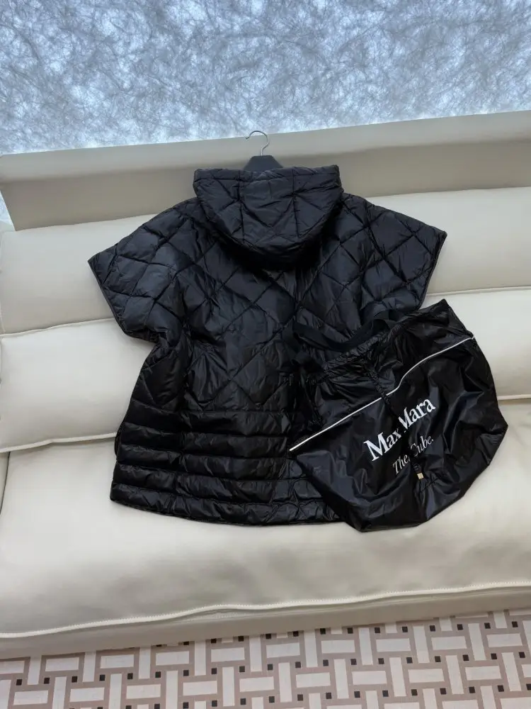 Max Mara Vest on feathers women's — Photo 4