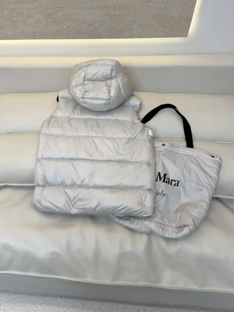 Max Mara Vest on feathers women's — Photo 5