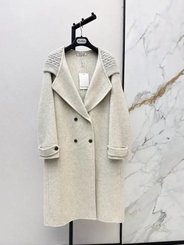 Max Mara — Шерстяное двустороннее пальто средней длины с капюшоном