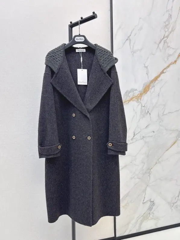 Max Mara — Шерстяное двустороннее пальто средней длины с капюшоном