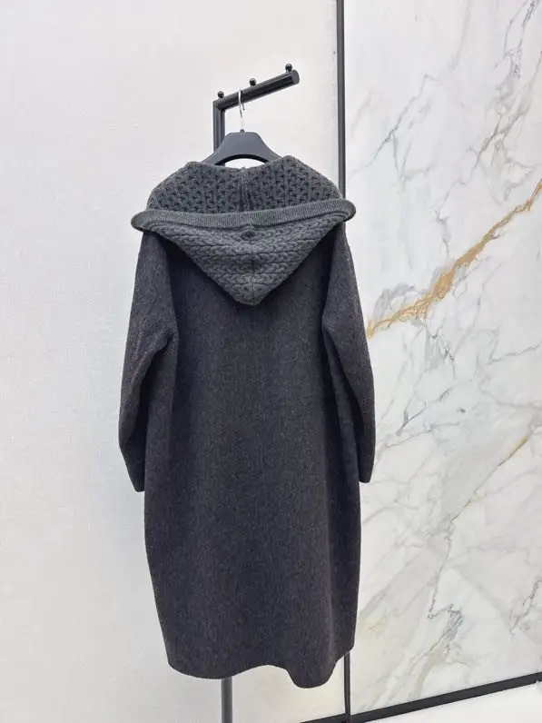 Max Mara Шерстяное двустороннее пальто средней длины с капюшоном — Фото 4