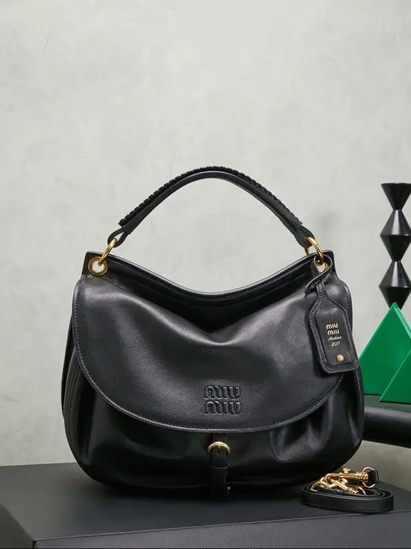 Miu Miu — Сумка Rendez-vous 40 см шкіряна