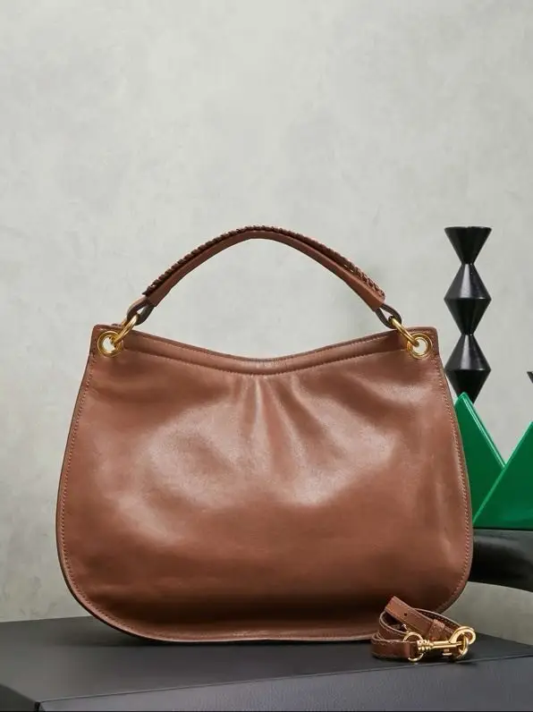 Miu Miu A bag Rendez-vous 40 cm leather — Photo 3