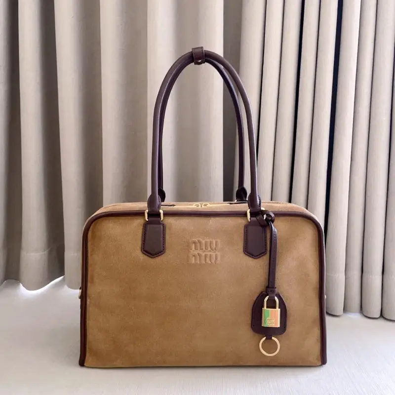 Miu Miu — Сумка женская замшевая 35 см