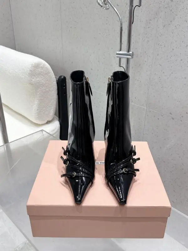 Miu Miu Ankle boots on stud — Photo 2
