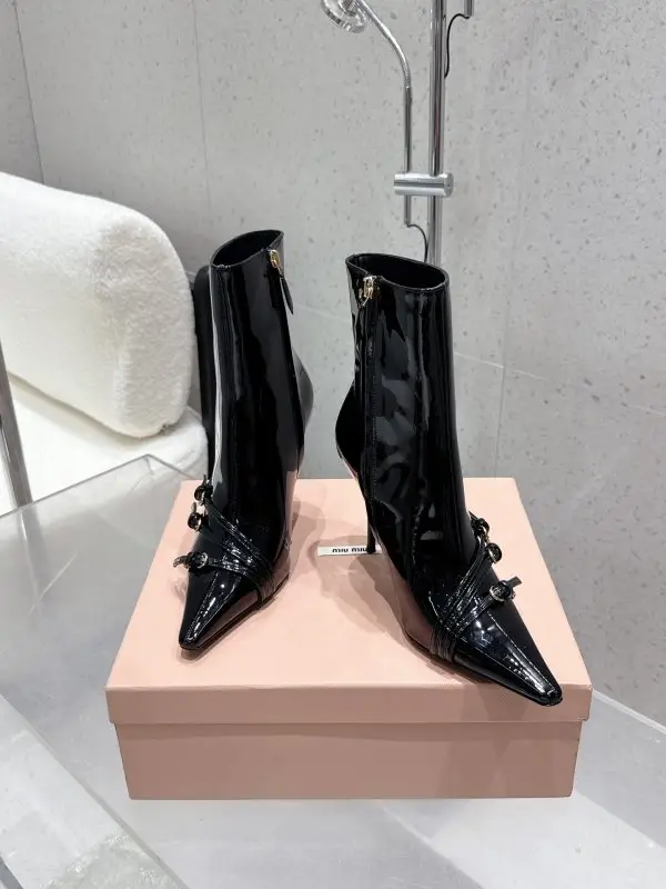 Miu Miu Ankle boots on stud — Photo 3