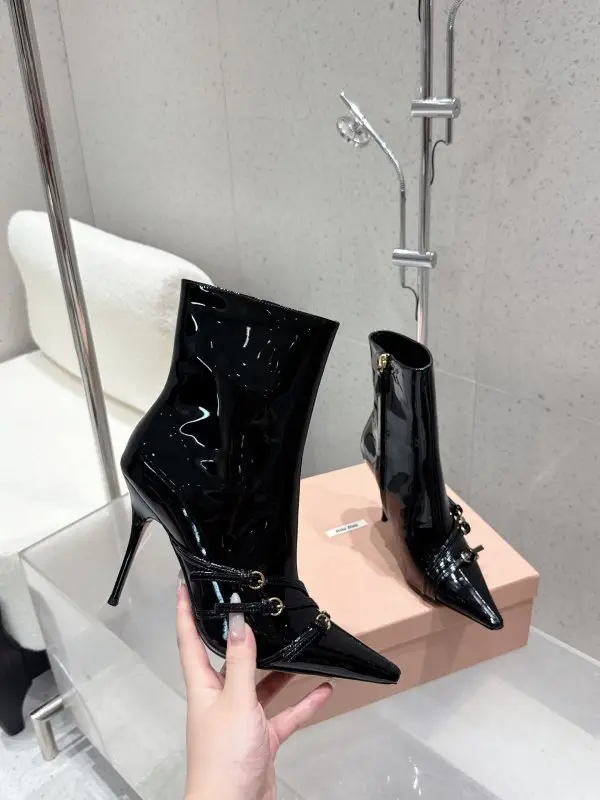 Miu Miu Ankle boots on stud — Photo 5