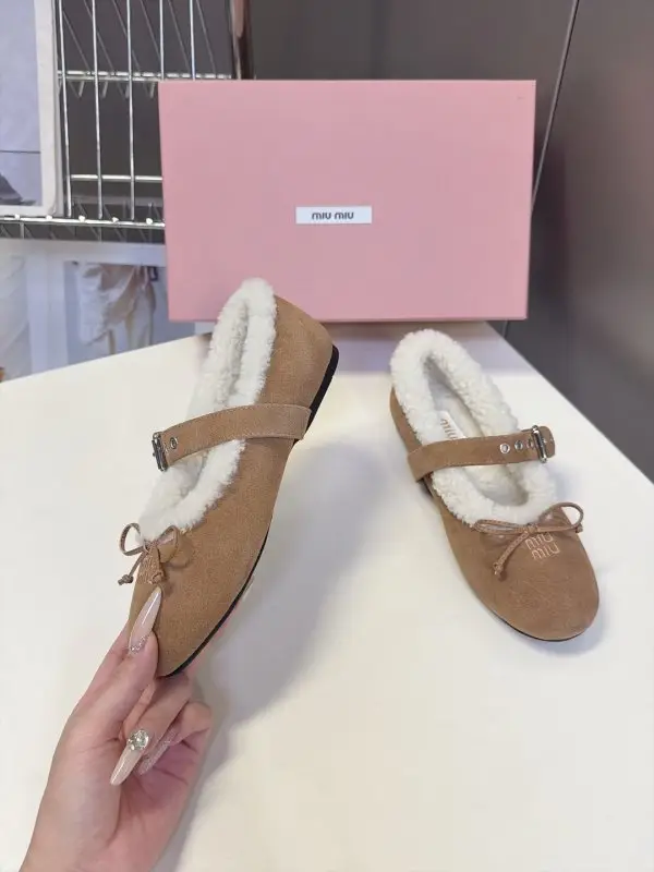 Miu Miu Балетки на меху — Фото 4