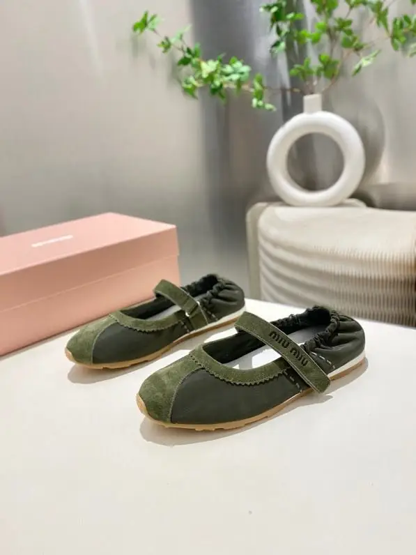 Miu Miu Ballet shoes — Photo 2