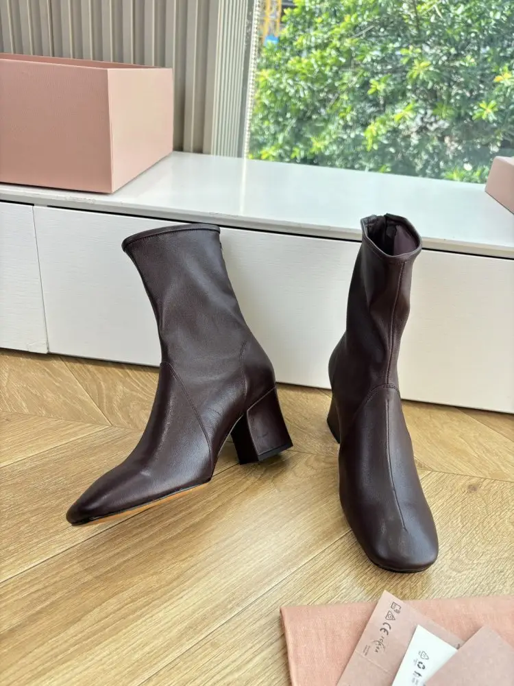 Miu Miu Boots women's — Photo 2