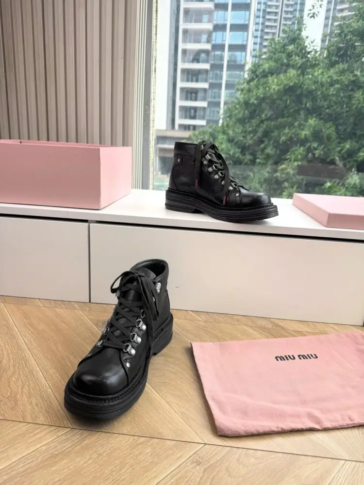 Miu Miu Boots women's — Photo 4