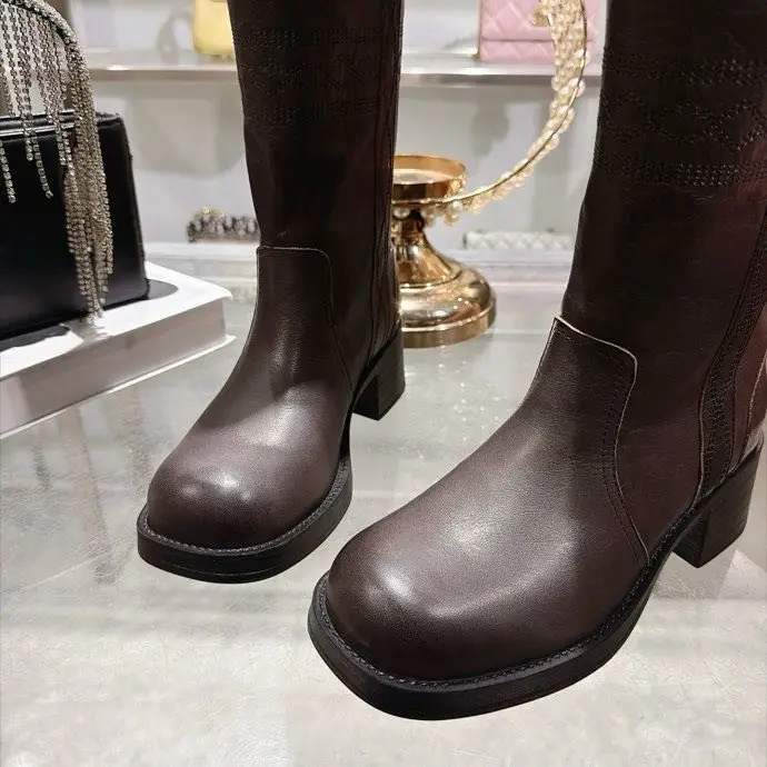 Miu Miu Сапоги женские — Фото 5