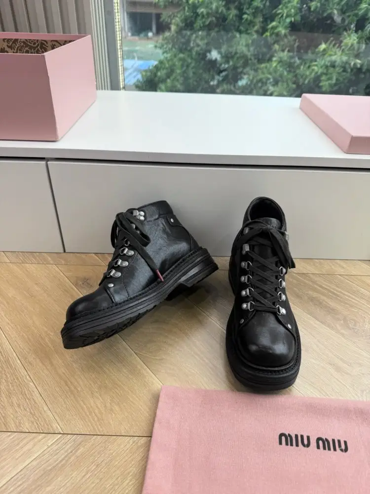 Miu Miu Boots women's — Photo 5
