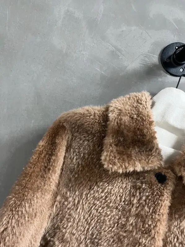 Miu Miu Куртка хутряна жіноча — Фото 3