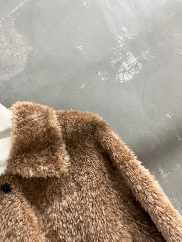 Miu Miu Куртка хутряна жіноча — Фото 4