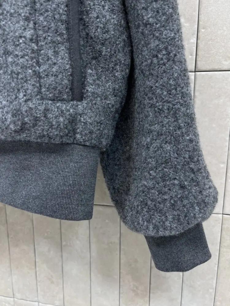Miu Miu Куртка женская — Фото 4