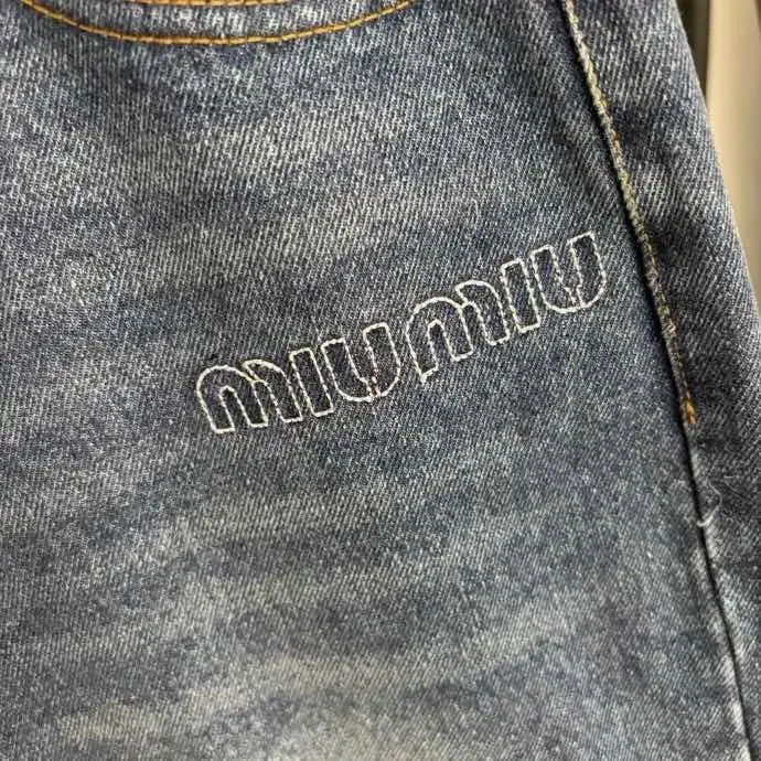 Miu Miu Jeans women's — Photo 2