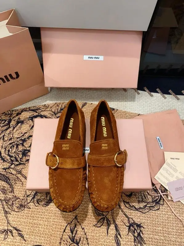 Miu Miu — Лоферы женские