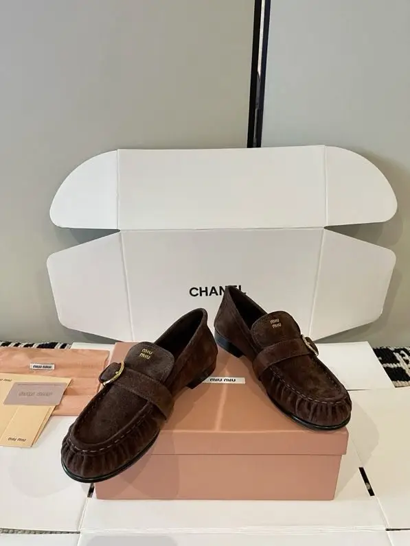 Miu Miu Лоферы женские — Фото 3