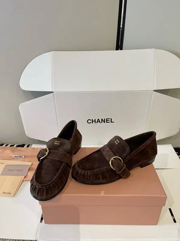 Miu Miu Лоферы женские — Фото 4