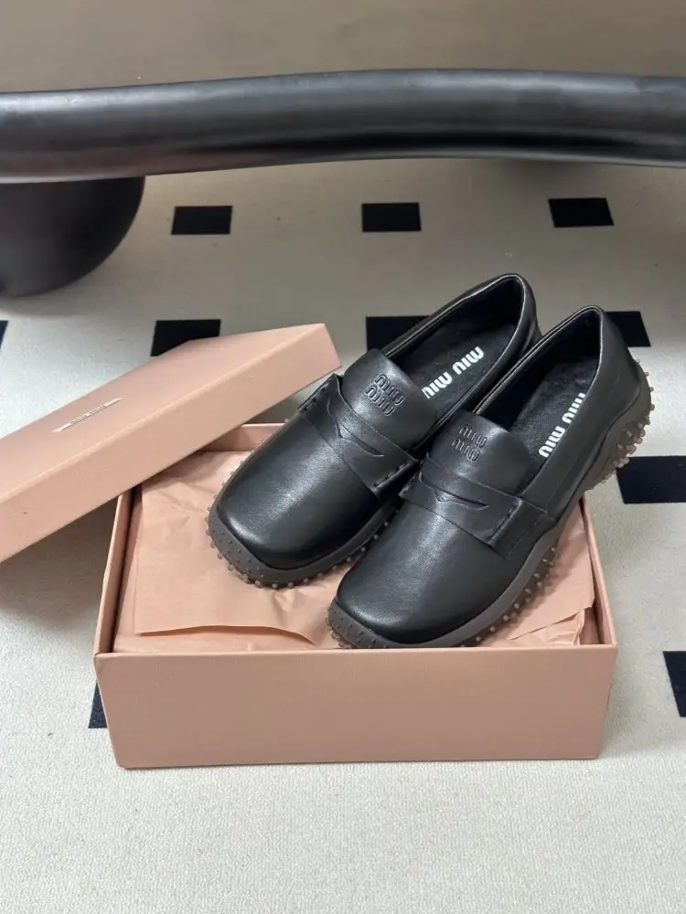 Miu Miu Shoes women's — Photo 5