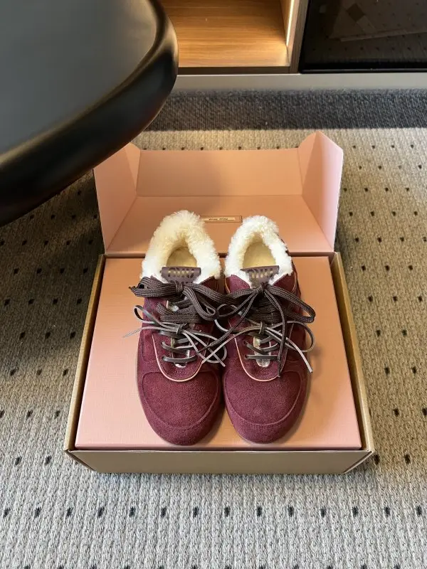 Miu Miu — Sneakers winter on fur women's