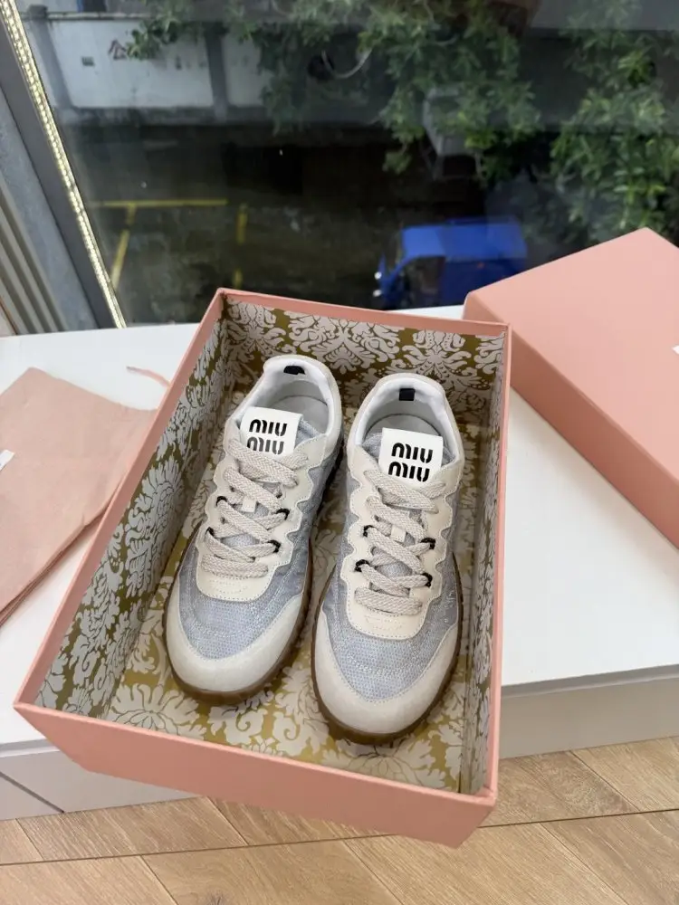 Miu Miu — Кросівки жіночі