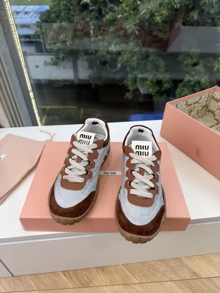 Miu Miu — Кросівки жіночі