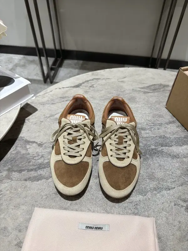 Miu Miu Sneakers women's — Photo 3
