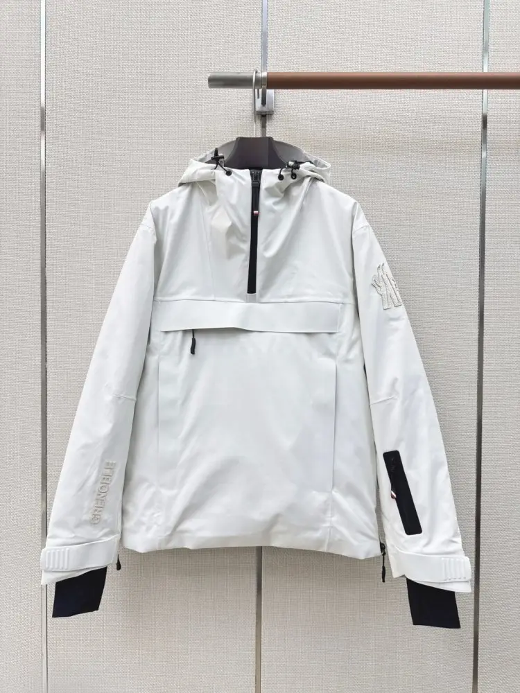 Moncler — Классическая пуховая горнолыжная куртка с капюшоном