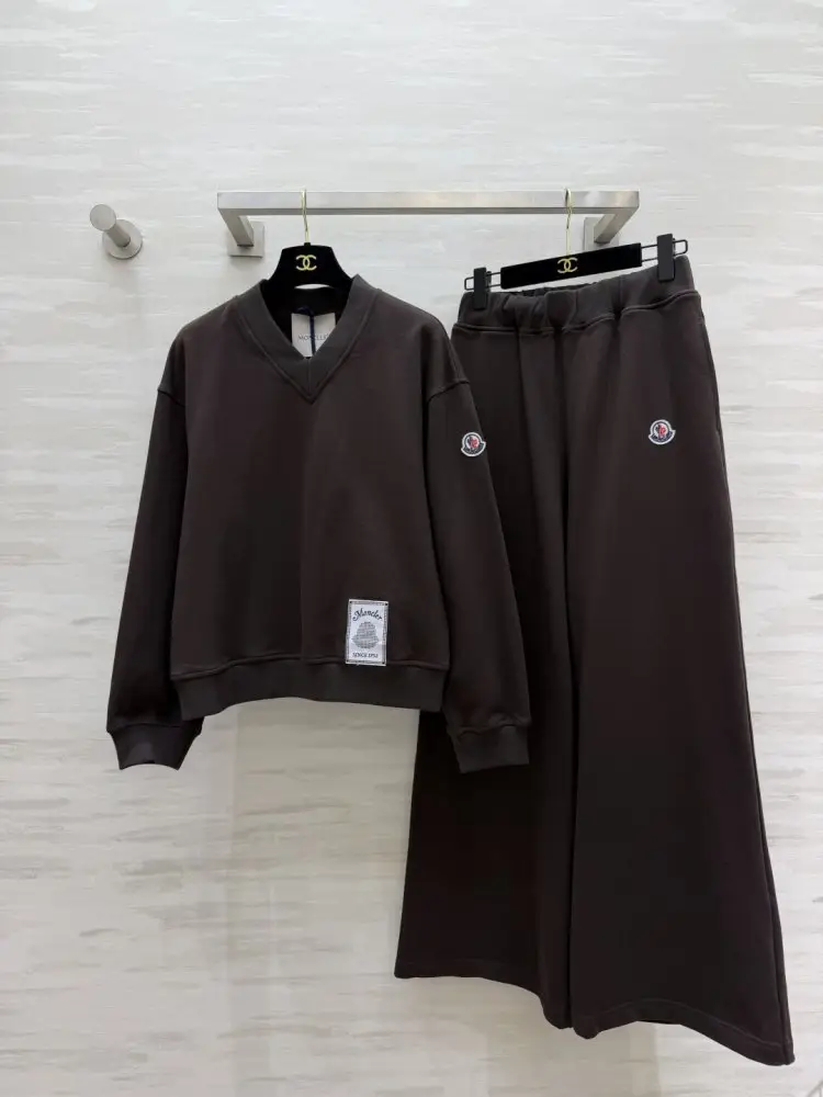 Moncler — Костюм жіночий