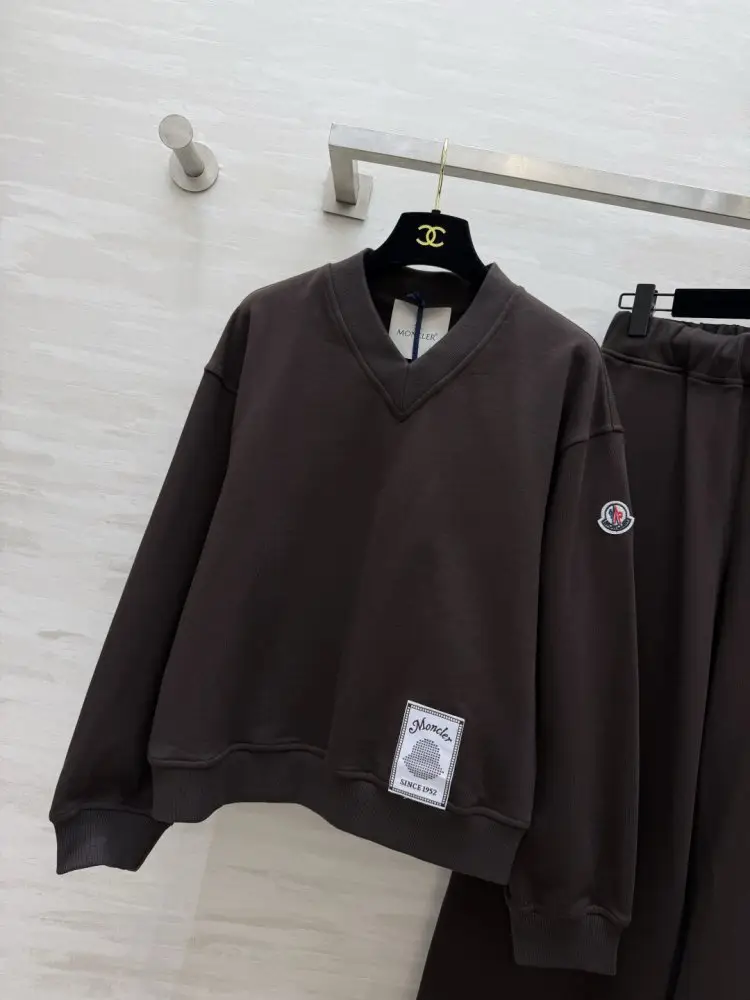 Moncler Costume female — Photo 2
