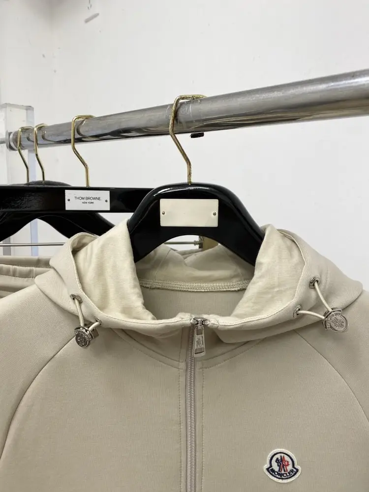 Moncler Костюм мужской — Фото 2