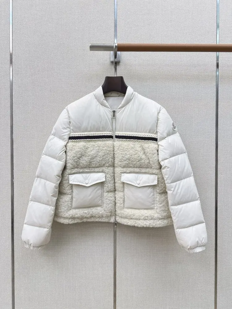 Moncler — Пуховик женский