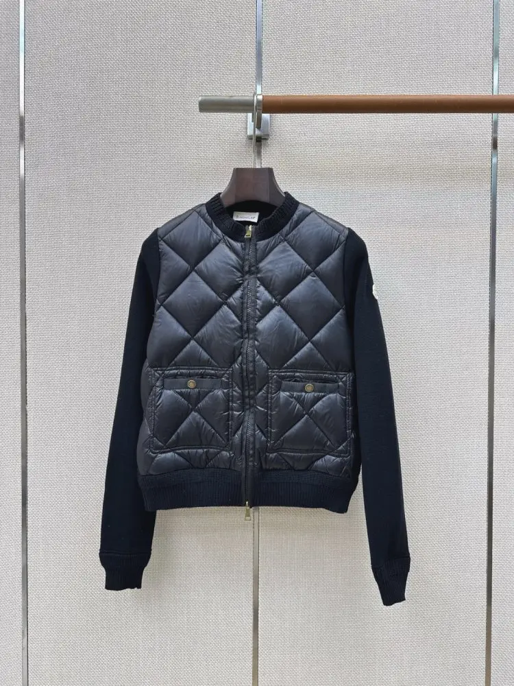 Moncler — Пуховик женский