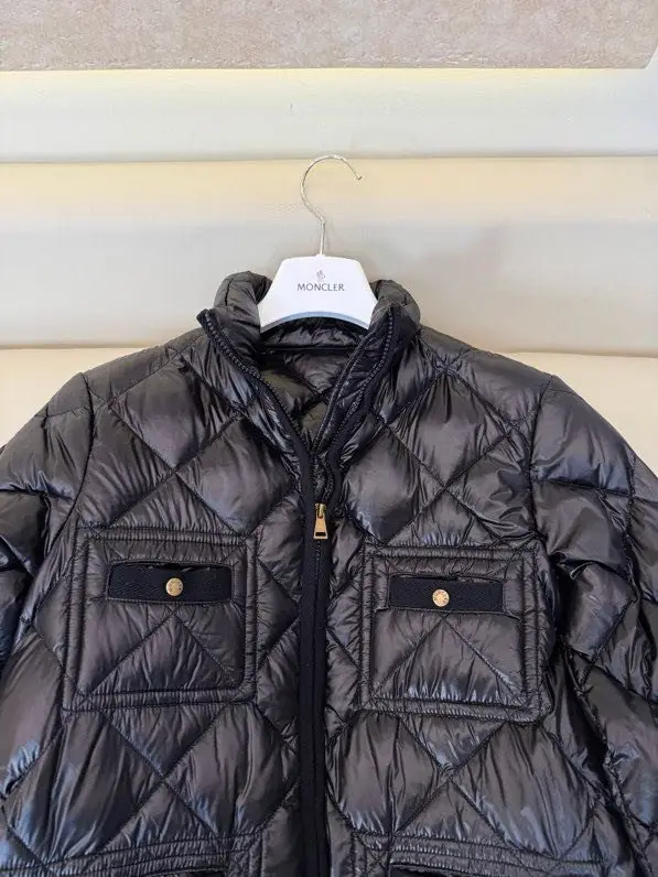 Moncler Пуховик женский — Фото 2
