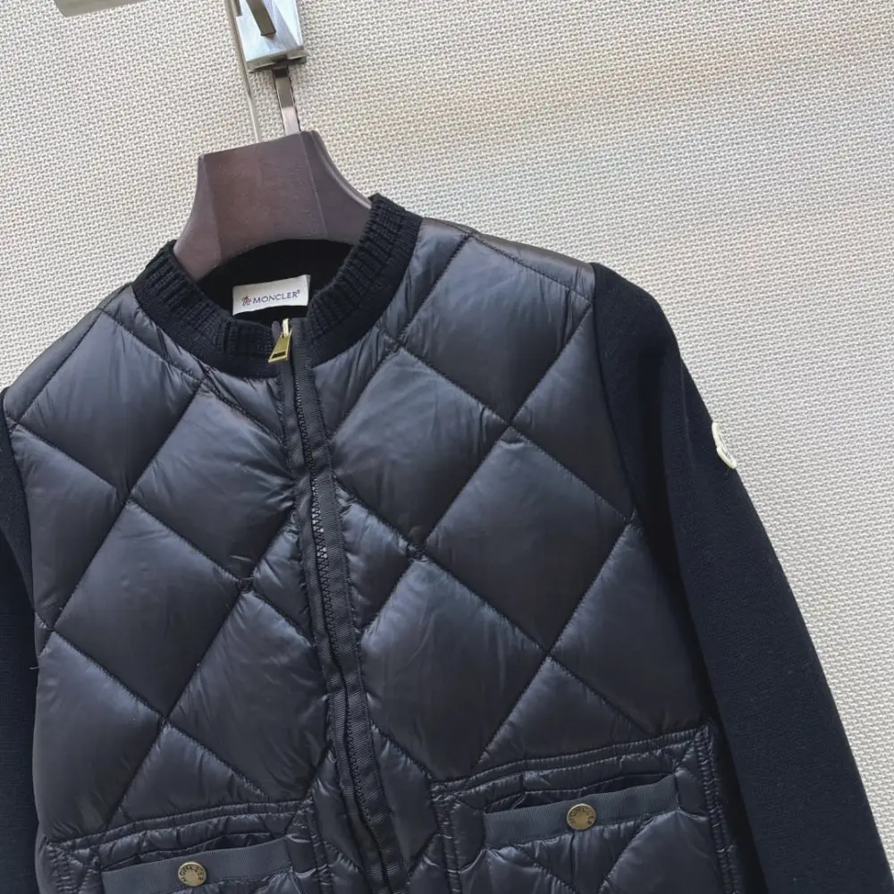 Moncler Пуховик женский — Фото 3