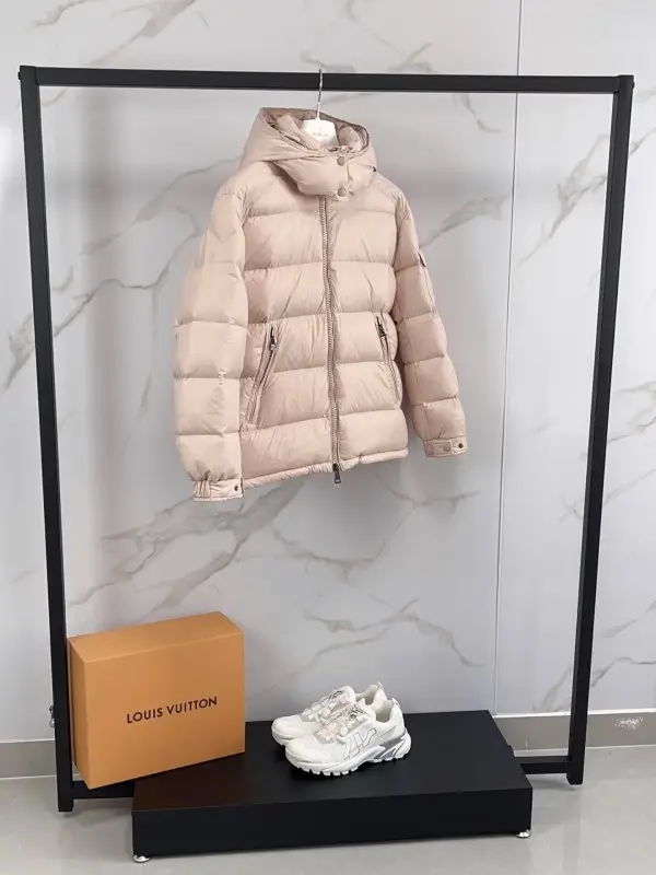 Moncler Пуховик жіночий — Фото 5