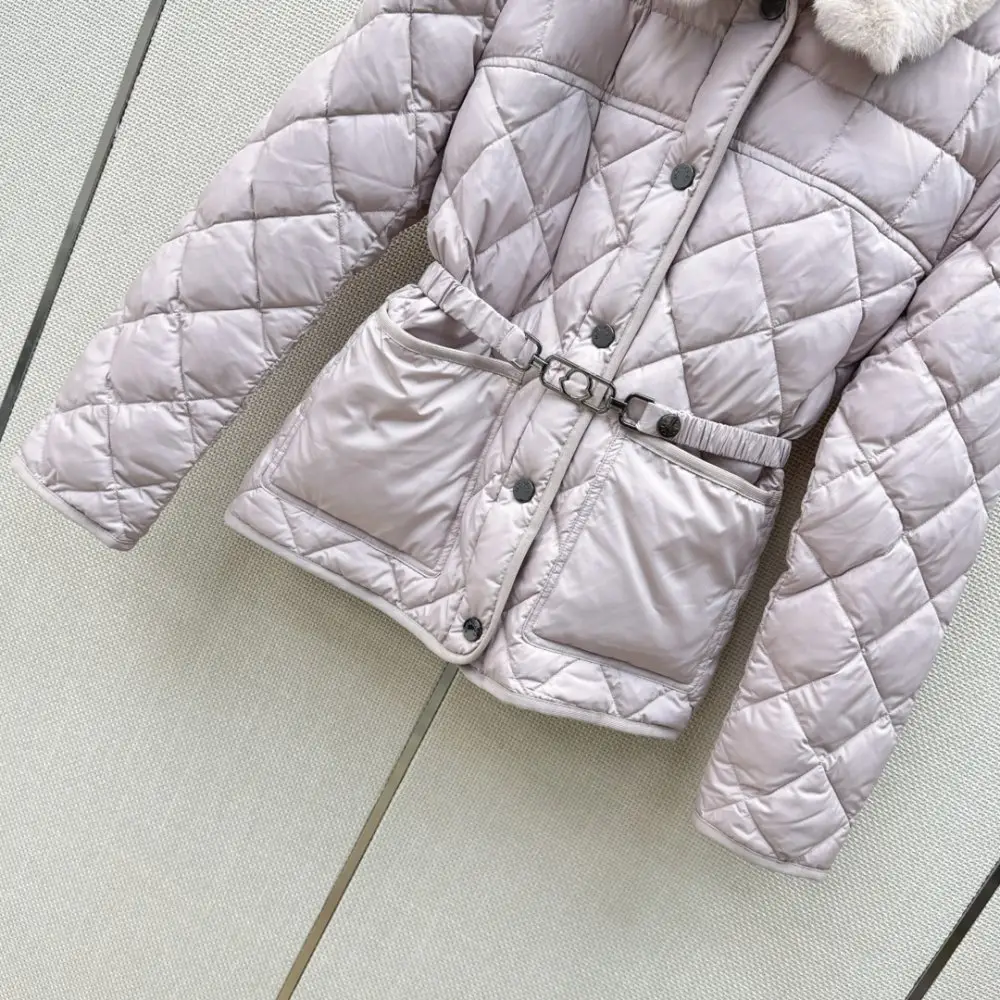 Moncler Down jacket female — Photo 5
