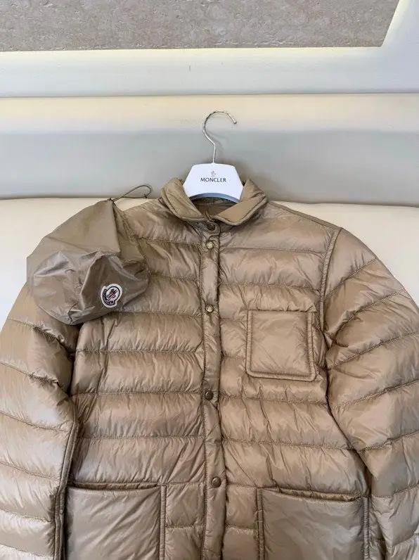 Moncler Пуховик женский — Фото 5