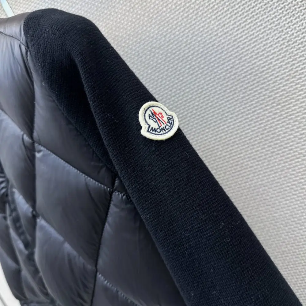 Moncler Пуховик женский — Фото 5