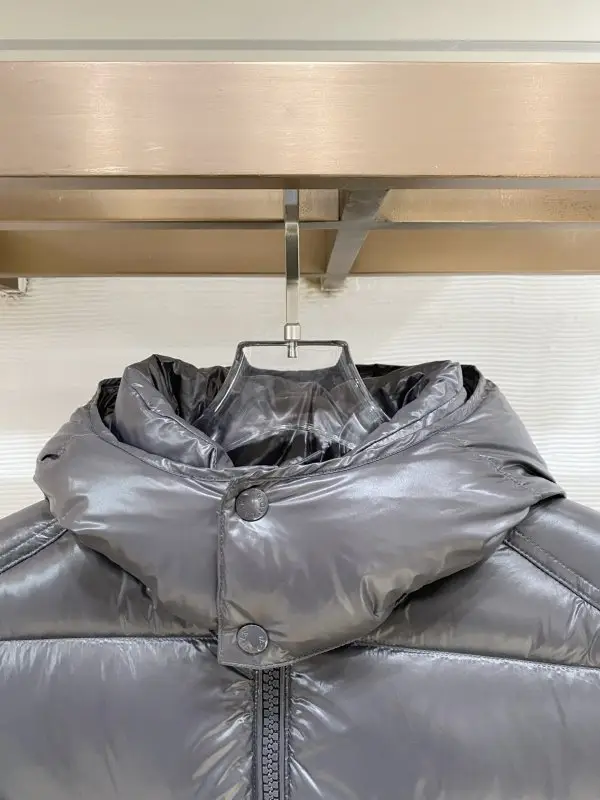 Moncler Пуховик чоловічий — Фото 2