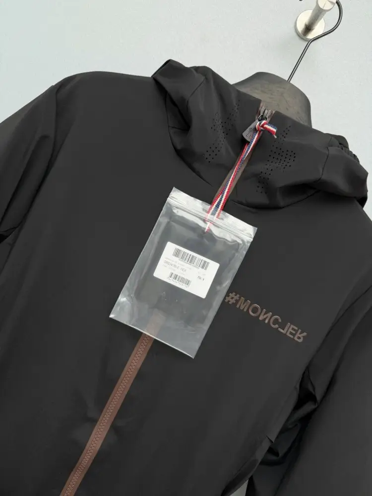 Moncler Пухова гірськолижна куртка — Фото 2
