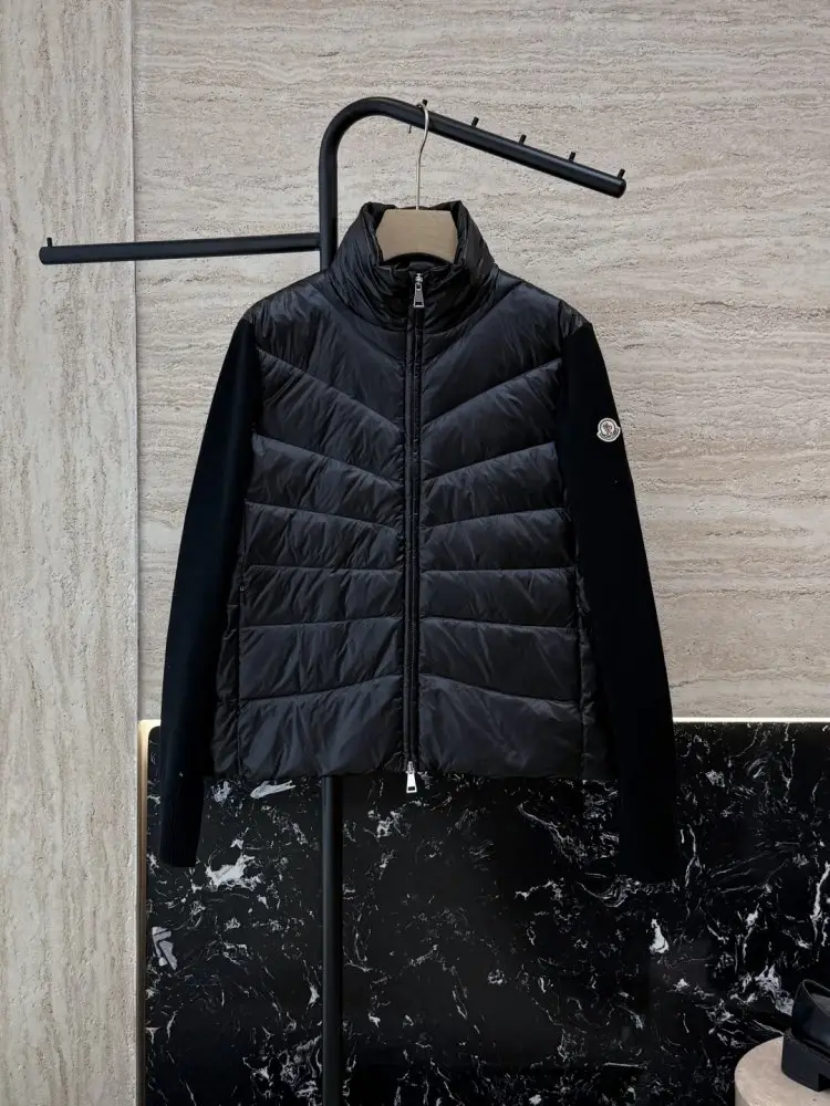 Moncler — Куртка пуховик жіноча