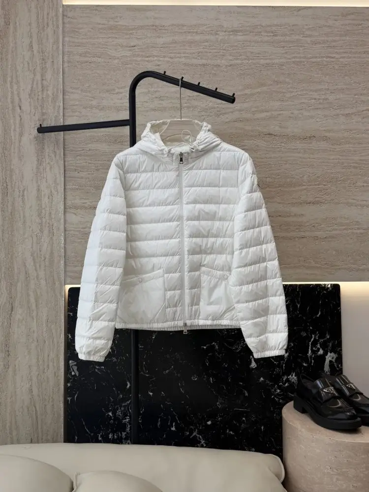 Moncler Jacket Down jacket women's — Photo 1