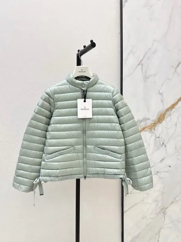 Moncler — Куртка пуховик женская