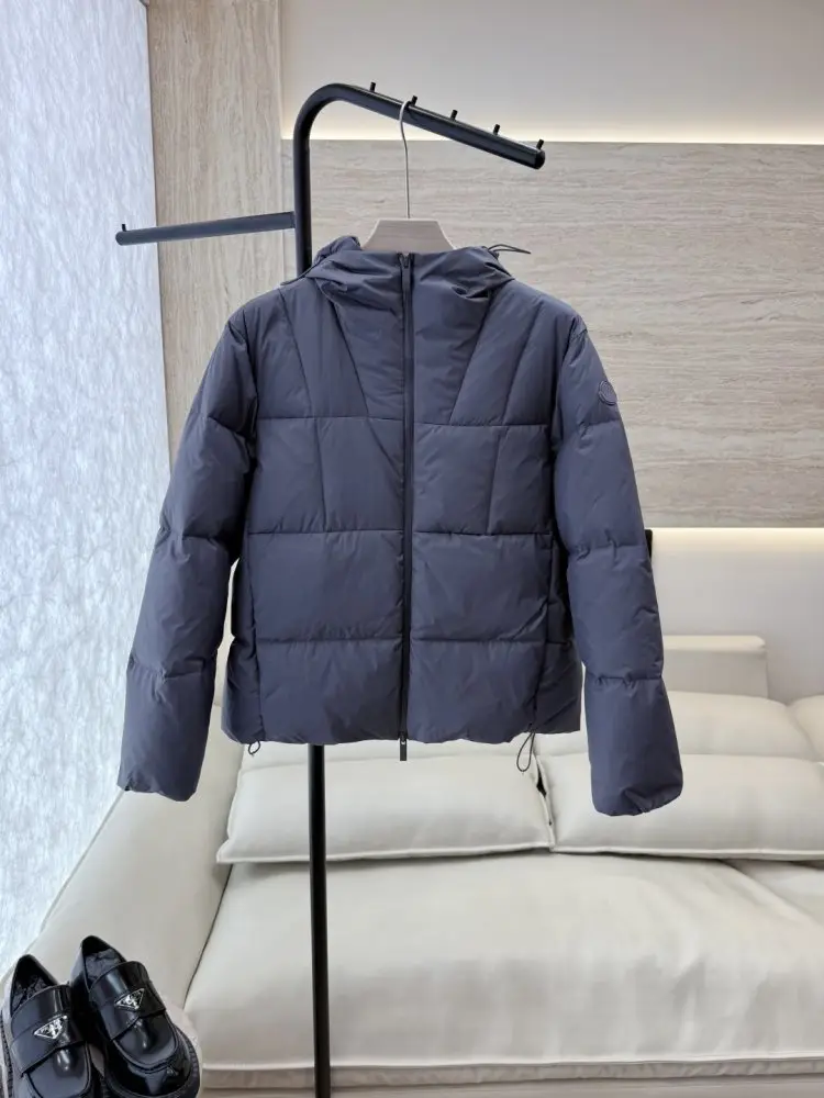 Moncler — Куртка пуховик женская