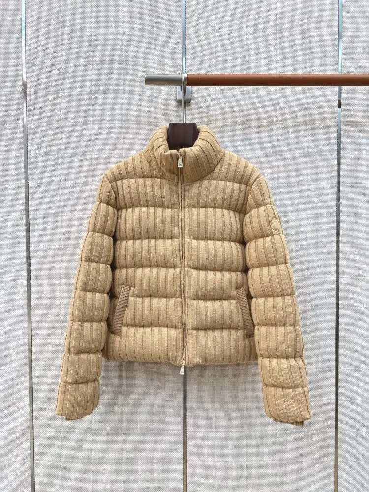 Moncler — Куртка пуховик женская