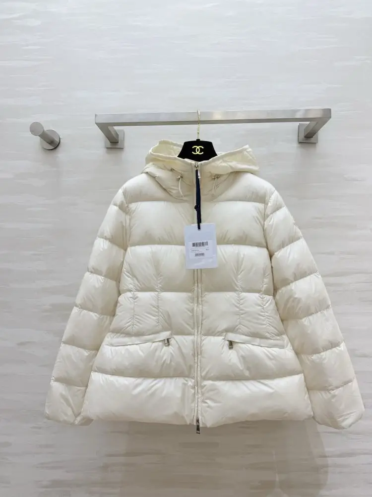 Moncler — Куртка пуховик женская
